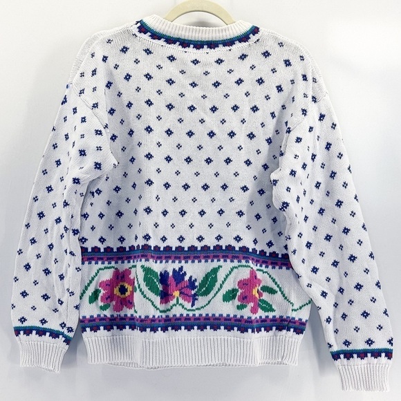 VINTAGE Eddie Bauer White Floral Grandma Sweater - Picture 2 of 7